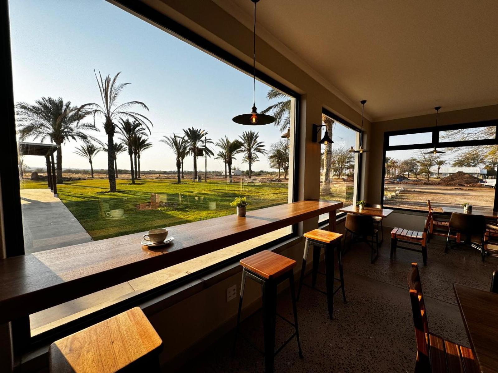 Flying Ostrich Guesthouse & Self-Catering Accommodation Mariental Eksteriør billede
